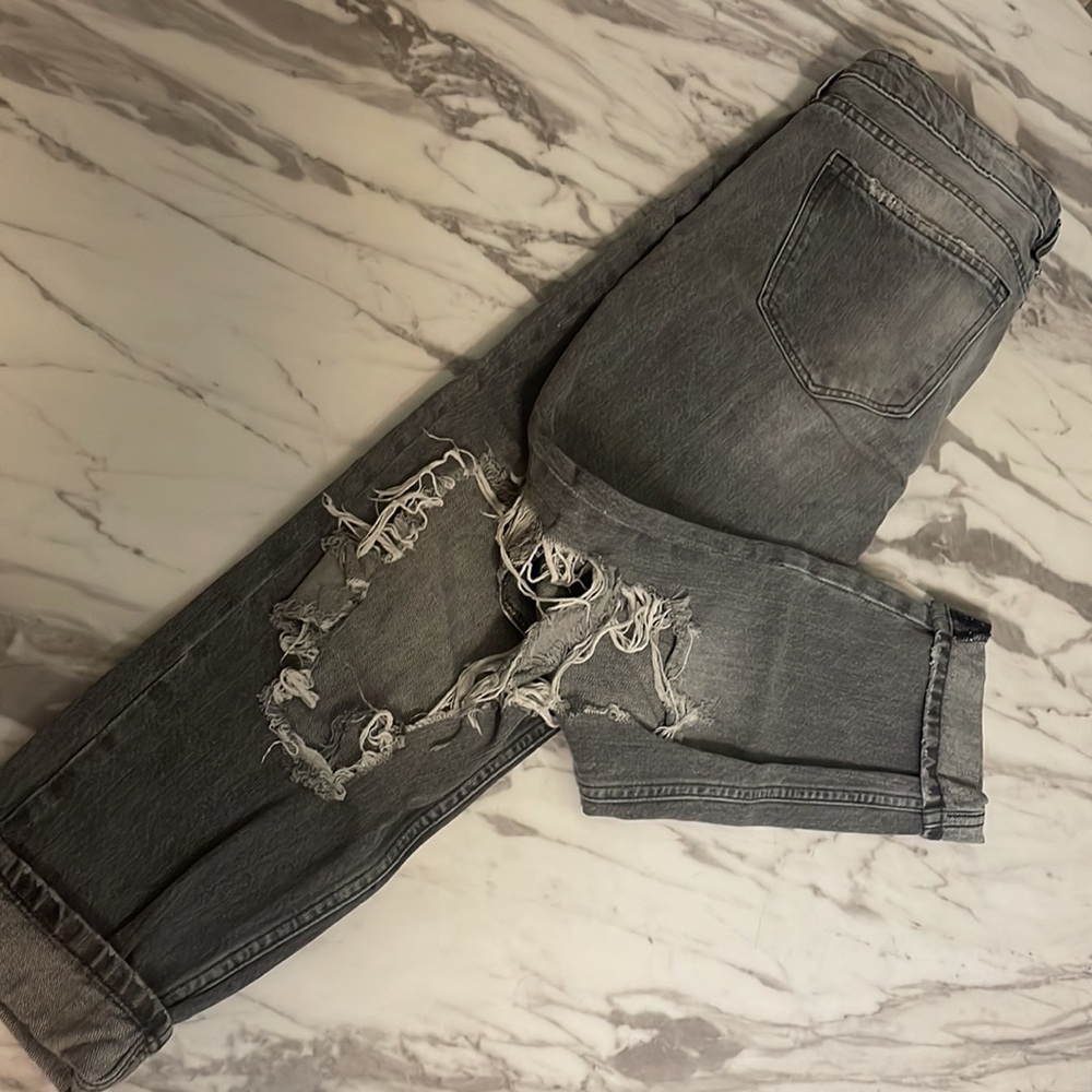 H&M ankle cut distressed jeans